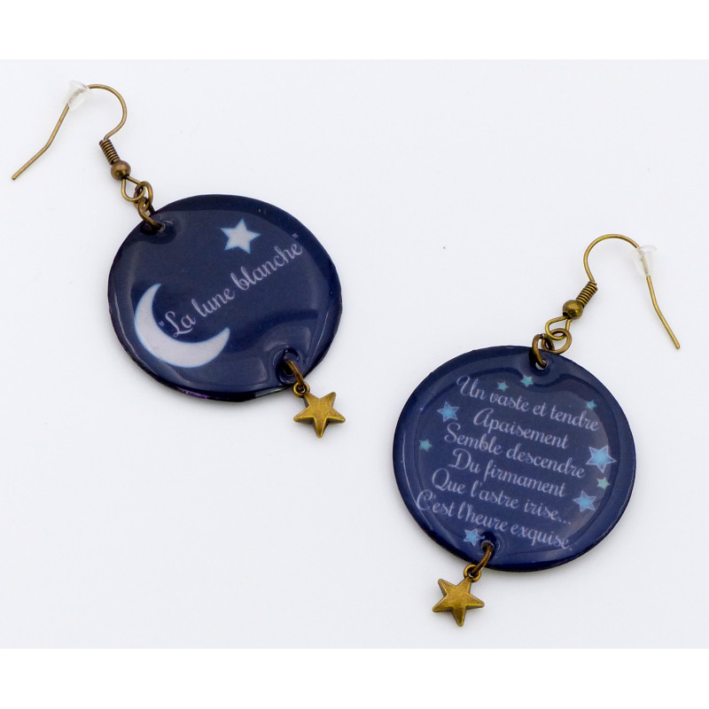 Boucles d'oreilles « La lune blanche & Verlaine », merveilleux bijou-poème ! Boucles d'oreilles « La lune blanche & Verlaine », merveilleux bijou-poème !